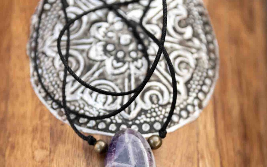 Hippie Halskette mit Amethyst Chevron